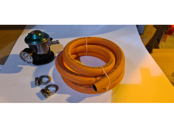 IGT Jumbo Basic Gassregulatorsett m/Manonmeter og 1,5m slange 