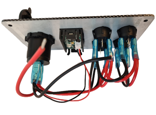 Osean Bryterpanel - 4 brytere m/voltmeter og USB uttak 