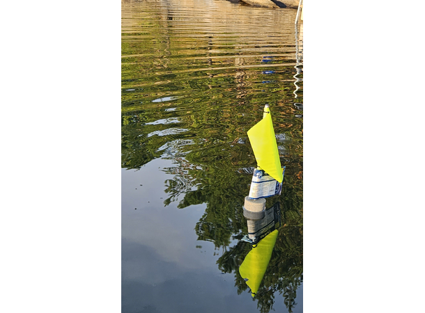 Apaja Flaggbøye - 60cm For garn og teiner 