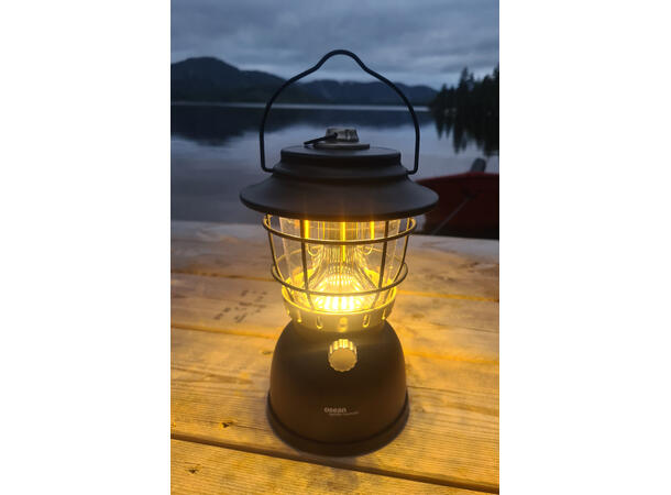 Osean Campinglykt m/ powerbank Matt Svart - 2 farger LED - Oppladbar 